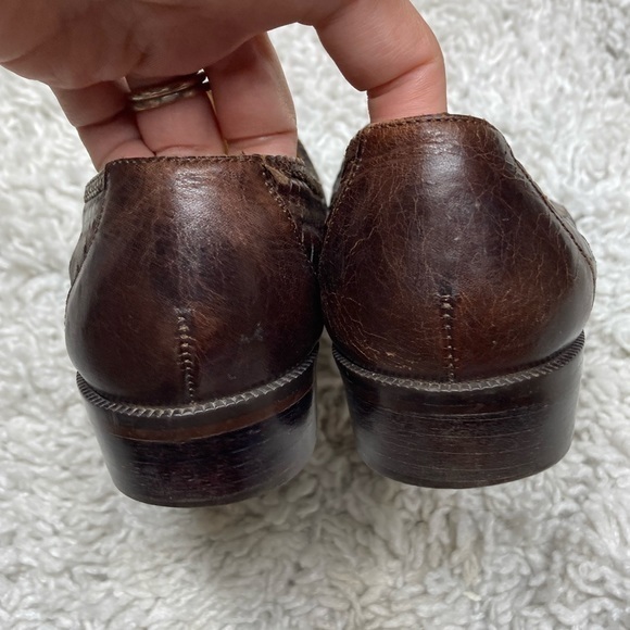 Vintage Brown Woven Loafers - Picture 4 of 10